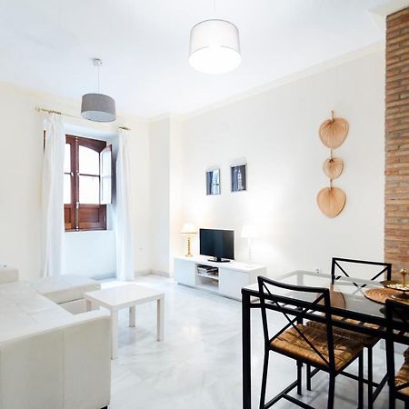 Alohamundi Zaragoza IV Apartment Sevilla Bagian luar foto