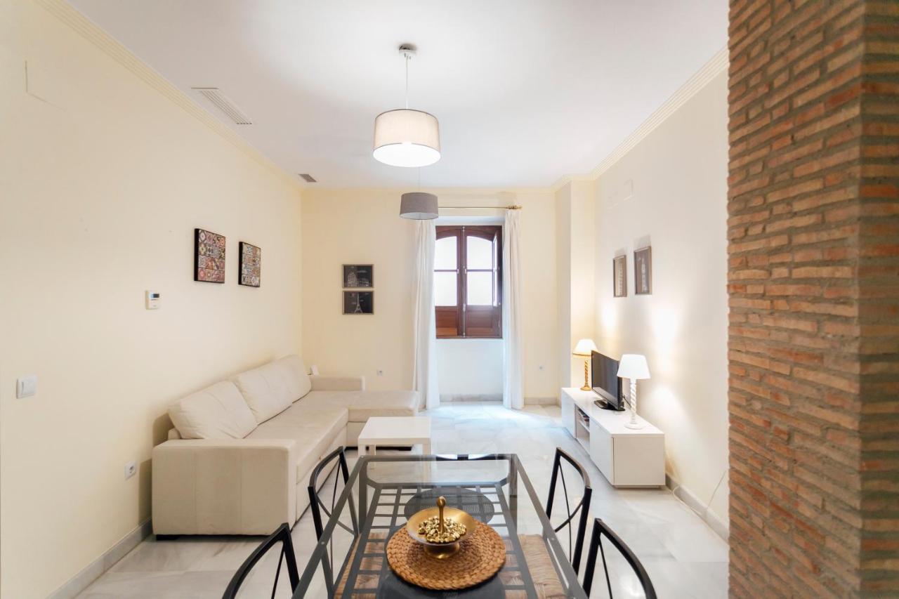 Alohamundi Zaragoza IV Apartment Sevilla Bagian luar foto
